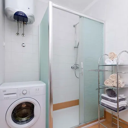 In 39067 * Crikvenica